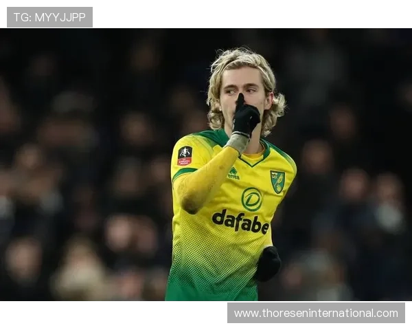 佛罗伦萨后防线表现稳健,持续保持联赛客场不败纪录 佛罗伦萨后防线表现稳健,持续保持联赛客场不败纪录