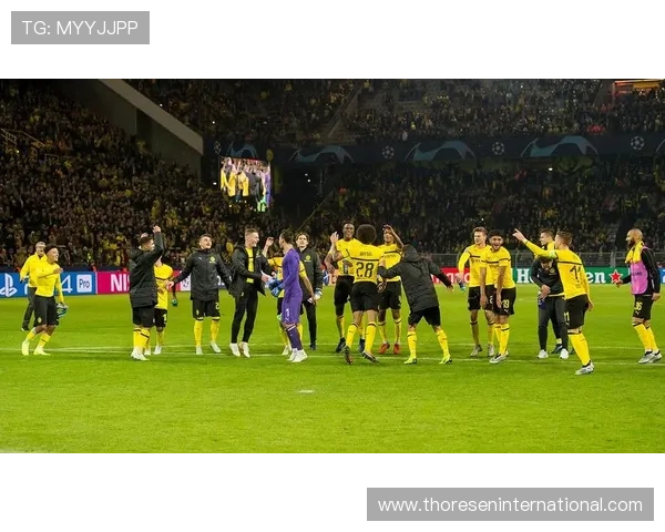 多特蒙德战术困局显现:高位逼抢失效、中场失控对争冠形势逐步体现影响 多特蒙德战术困局显现:高位逼抢失效、中场失控对争冠形势逐步体现影响