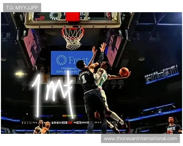 格兰特挡拆助攻提升快攻效率明显 拉开球队进攻空间